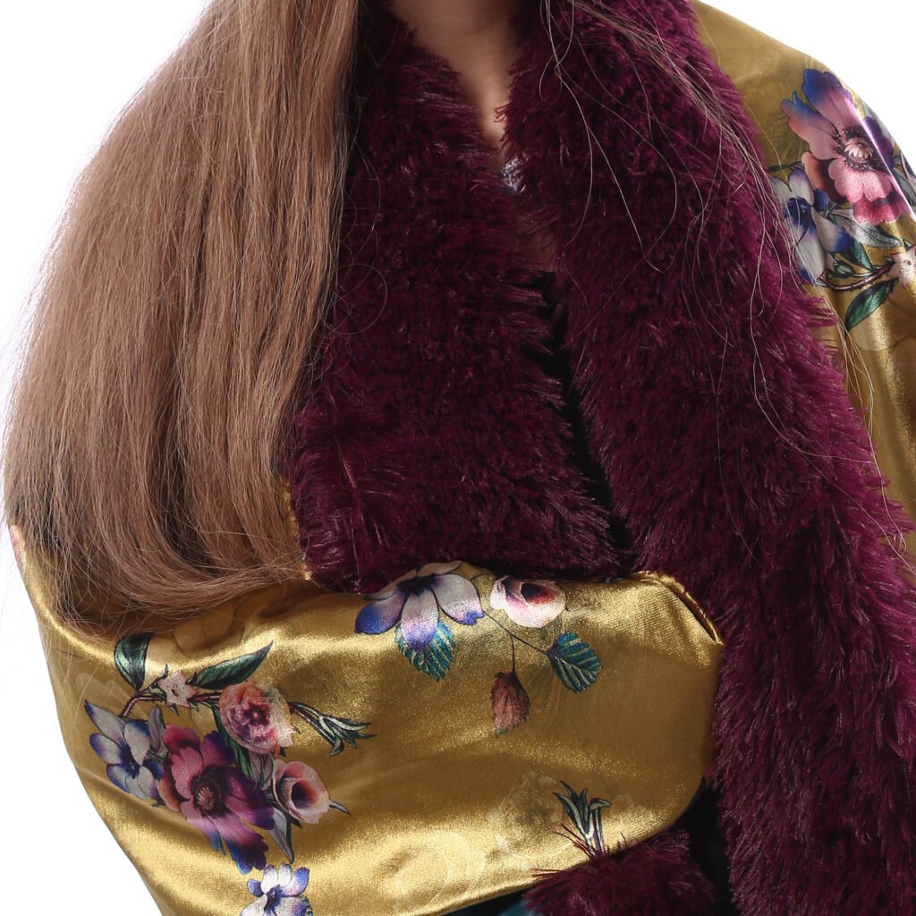 Buttoned Luxurious Velvet Shawl Fur Collar