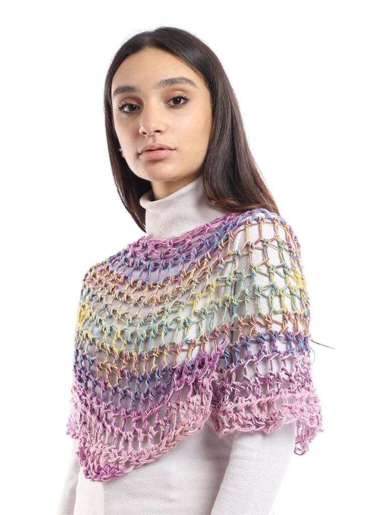 Wool Mesh Capa Capelet  Poncho  Crochet Handmade