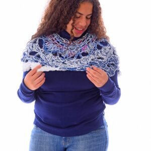 Wool  Capa Capelet  Poncho  Crochet Handmade - Image 5