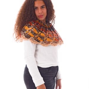 Wool  Capa Capelet  Poncho  Crochet Handmade - Image 4