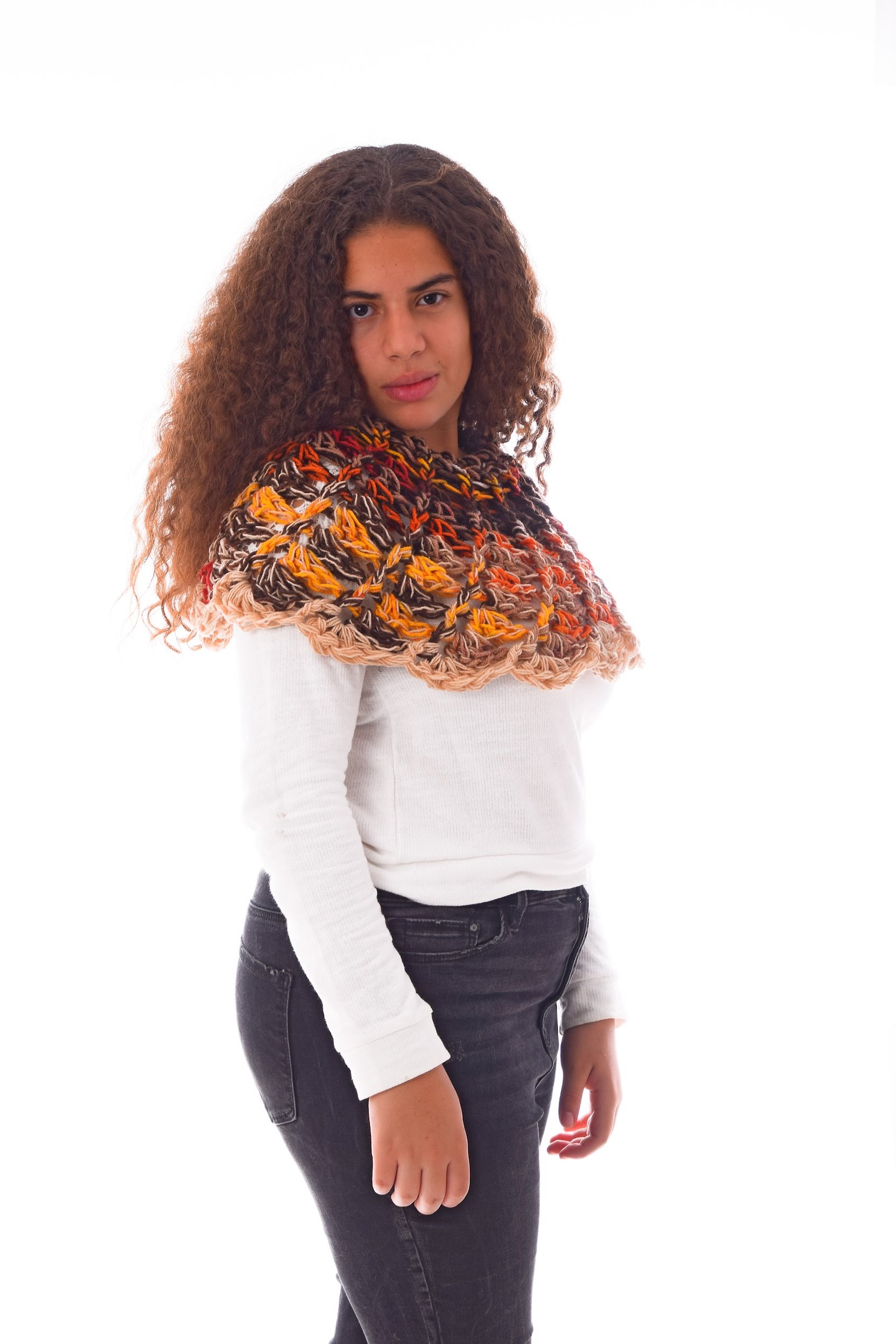 Wool  Capa Capelet  Poncho  Crochet Handmade - Image 4