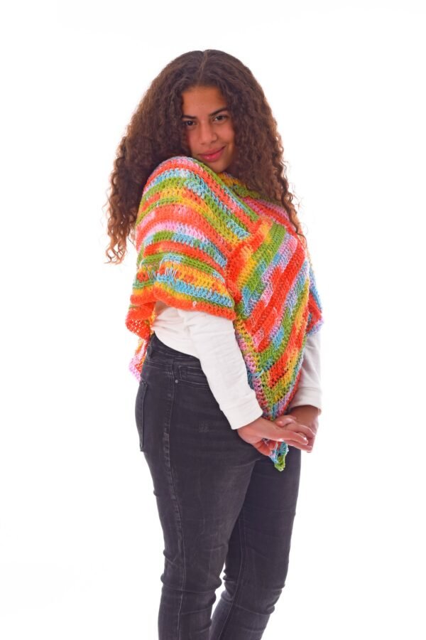Wool Triangle Capa Capelet  Poncho Crochet Handmade