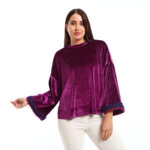 An elegant and luxurious look.. loose-fit,   Basic top a velvet  The fabric has a soft, plush texture with a subtle sheen