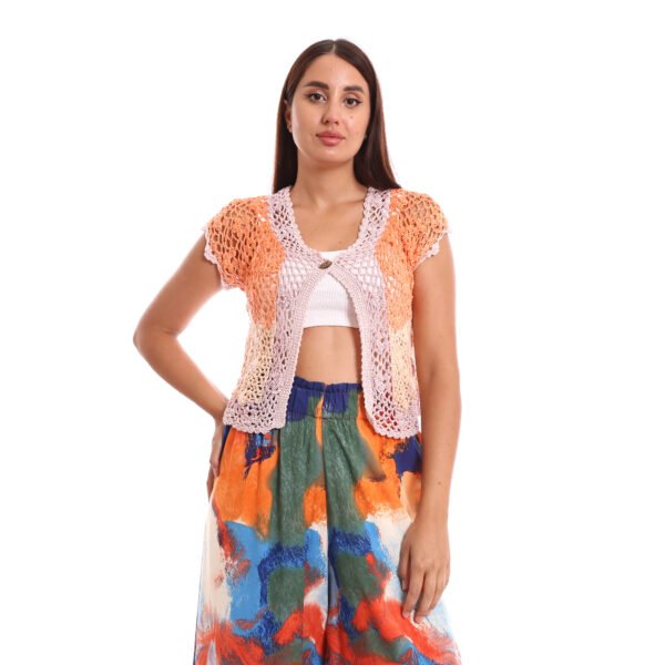 Buttoned bolero crochet cap sleeves and flowers edges